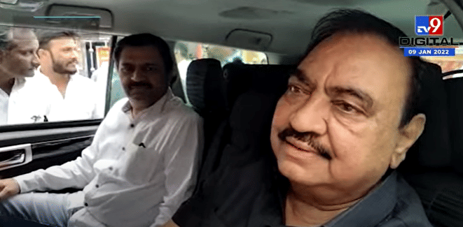 मला ठाण्याला दाखवायची गरज नाही मात्र गिरीश महाजनांना बुधवार पेठेत दाखवायला पाहिजे- खडसे-tv9 मला ठाण्याला दाखवायची गरज नाही मात्र गिरीश महाजनांना बुधवार पेठेत दाखवायला पाहिजे- खडसे-tv9
