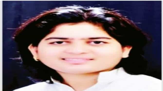Pimpri-Chinchwad crime| पिंपरीत युवती सेनेच्या प्रमुख प्रतीक्षा घुलेंच्या उपस्थित महिलेला जबर मारहाण ; जाणून घ्या सविस्तर प्रकरण?