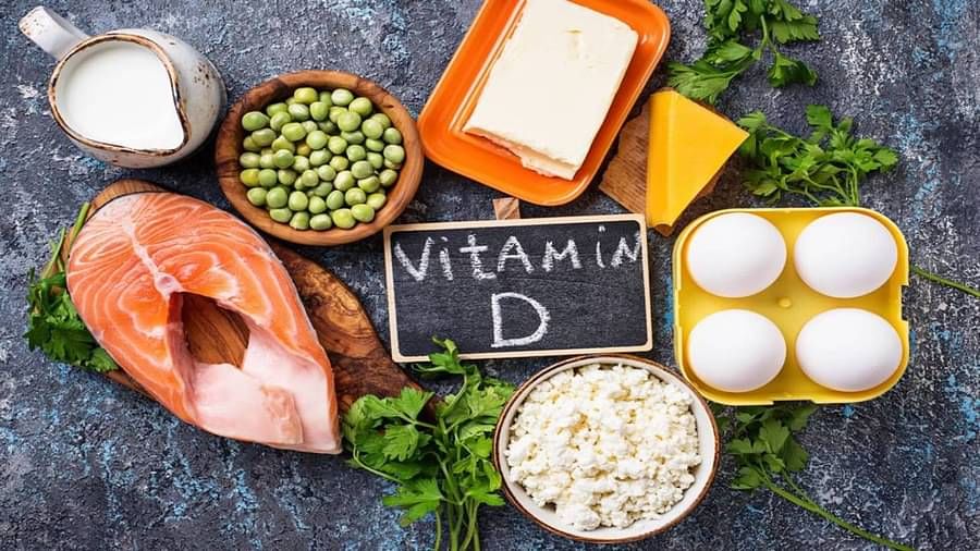 Vitamin D : शरीरात व्हिटॅमिन डी ची कमतरता निर्माण झालीय ? चुकून ही दुर्लक्ष करू नका ही लक्षणे अन्यथा भोगावे लागतील गंभीर परिणाम !