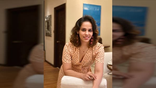 भारताची फुलराणी सायना नेहवालच्या टि्वटला रिप्लाय देताना रंग दे बसंती फेम अभिनेता सिद्धार्थने मर्यादा सोडून अत्यंत वादग्रस्त टि्वट केलं आहे.