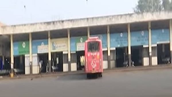 Nagpur ST | नागपुरात एसटी कर्मचाऱ्याने उचलले घातक पाऊल; का केला आत्महत्येचा प्रयत्न?