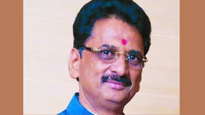 ED: आमदार रत्नाकर गुट्टेंच्या अडचणीत वाढ, बीडमधील पोल्ट्री ईडीकडून जप्त