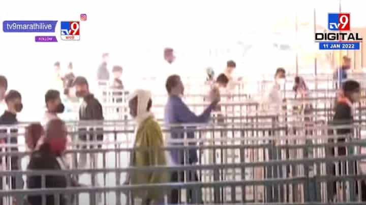 नव्या नियमावलीनुसार तासाला 400 भाविकांनाच अंबाबाई मंदिरात प्रवेश नव्या नियमावलीनुसार तासाला 400 भाविकांनाच अंबाबाई मंदिरात प्रवेश