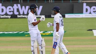 India vs South Africa LIVE Score, 3rd Test, DAY 1: दिवसअखेर दक्षिण आफ्रिका 17/1, कॅप्टन डीन एल्गर बाद