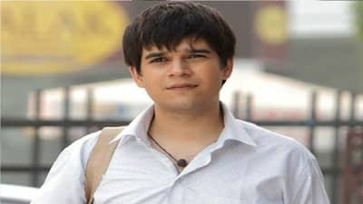 बाप तसा बेटा, नसीरुद्दीन शहांच्या मुलाच्या बाबतीत खोटं, 20 व्या वर्षी करिअरला सुरुवात होऊनही अपयशी!