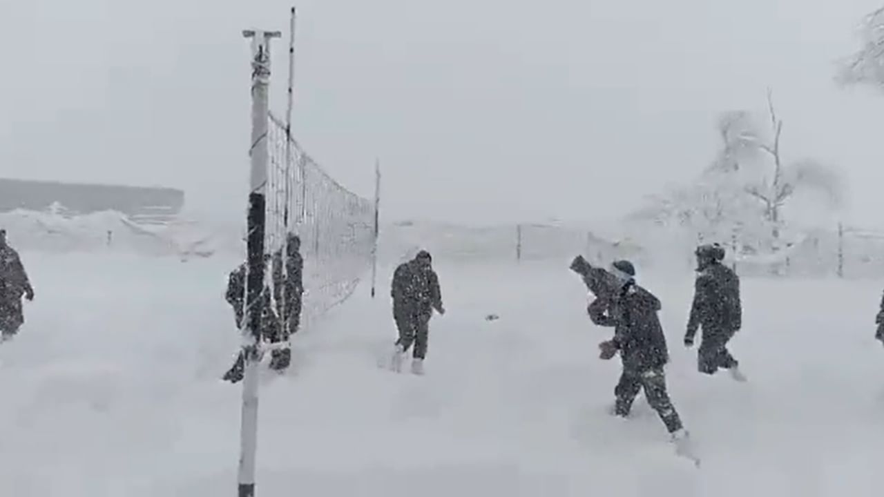 Video : कडाक्याच्या थंडीतही भारतीय जवानांचं शौर्य पाहून अभिमानानं फुलेल तुमची छाती