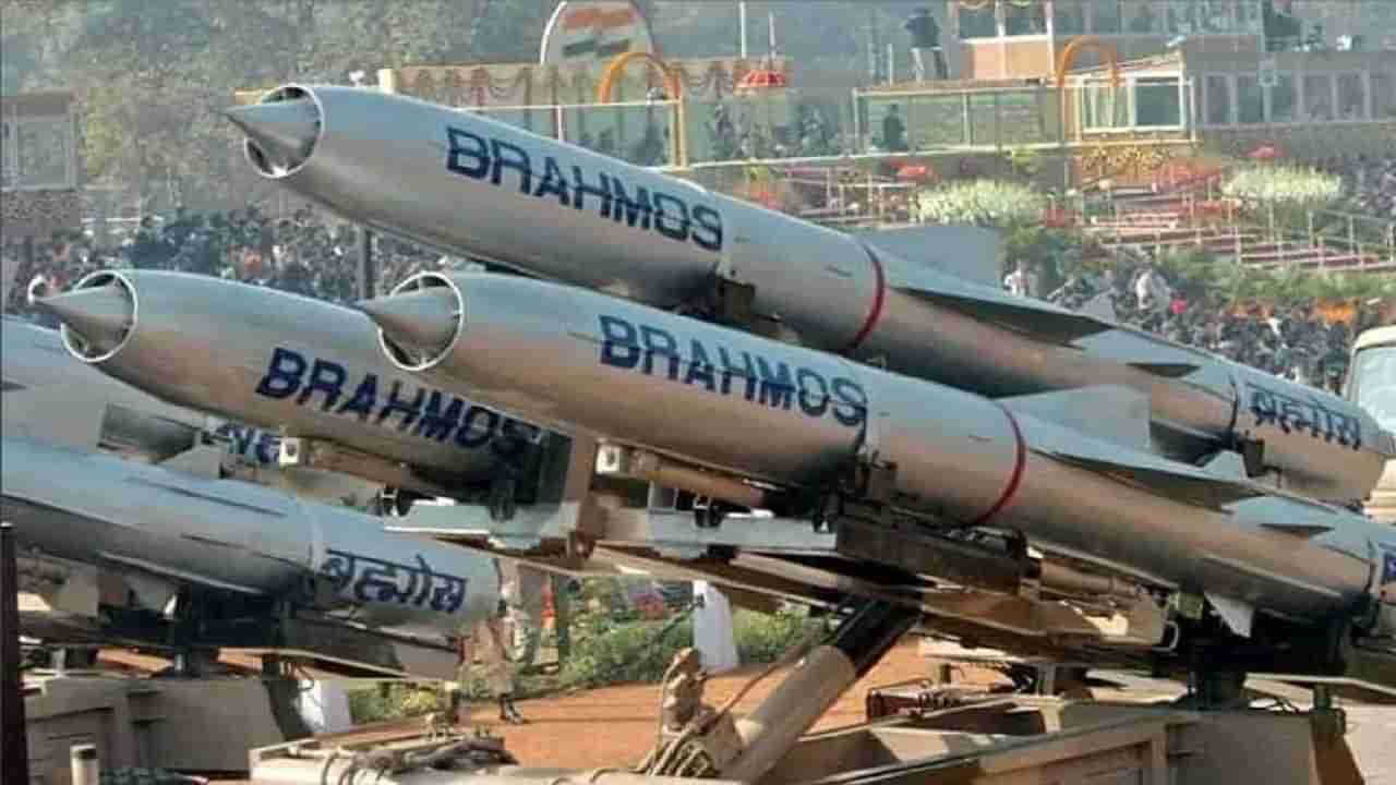 जबरदस्त! भारताचा चीनला दे धक्का, घातक ‘ब्रह्मोस’ मिसाइल देणार या देशाला, 2770 कोटींची डील