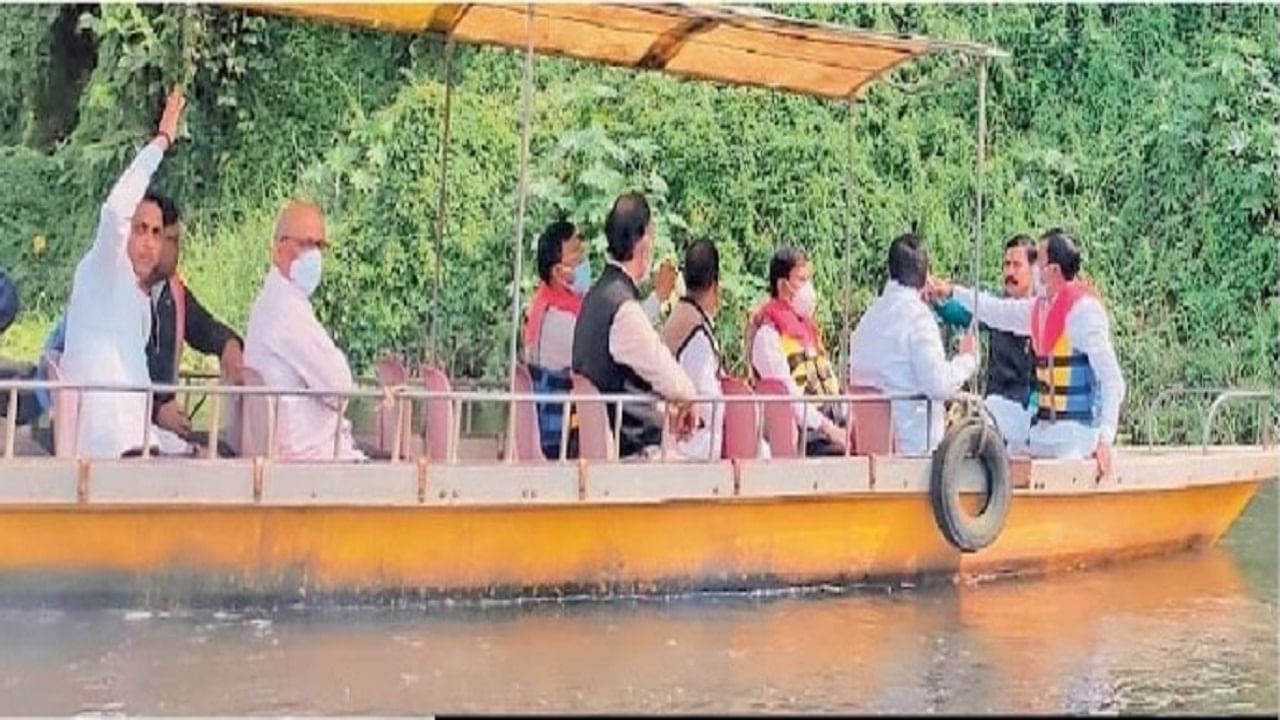 Nashik| गोदा किनारी अनधिकृत बंगलो, नदीपात्रात टोलेजंग बांधकाम; बिल्डरने ऐनवेळी नकाशाच बदलला!