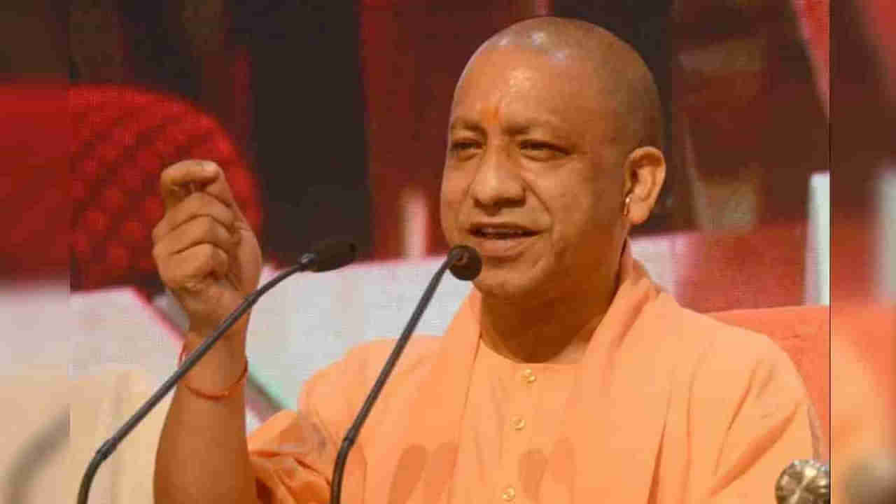 Uttar Pradesh : योगींच्या शपथविधीला नेते, संत, दिग्गज उद्योगपती लावणार हजेरी, पाहा पाहुण्यांची यादी...