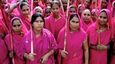 नाराज गुलाबी गँगच्या नेत्यानी काँग्रेस सोडली; या पक्षात प्रवेशाची शक्यता ?