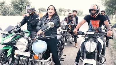 Dhinchak Poojaचं नवं गाणं येताच, युजर्स म्हणाले, ताई, देवाला तरी घाबर!