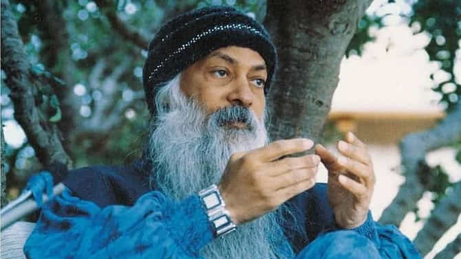 Osho: स्मशानात मृत्यूचा शोध घेणारा अवलिया, सोन्याच्या ताटात जेवणारा फकीर ते सेक्स गुरू; ओशो एक फक्कड मसिहा!