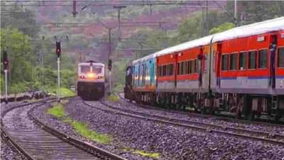 औरंगाबाद-हैदराबाद एक्सप्रेस रेल्वे दोन तास उशीराने धावणार, 17 दिवस लाइन ब्लॉक, वाचा कोणत्या दिवशी वेळेत बदल?