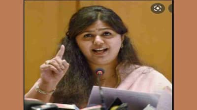 Beed Nagar Panchayat: ताई विरुद्ध भाऊ लढत नव्हती, पंकजा मुंडेंनी बीडच्या निकालावर असं का म्हटलं?