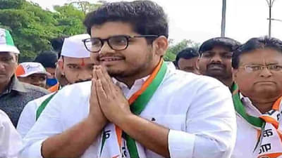 Rohit Patil : आरआर आबाच्या पोराची राजकारणात दमदार एन्ट्री, रोहित पाटलांबाबत कोण काय म्हणालं?; हे VIDEO पाहाच!