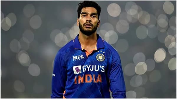 IND vs SA, 1st ODI: राहुलवर कॅप्टनशिपचा ‘साइड-इफेक्ट, वेंकटेश अय्यरला बॉलिंग द्यायला विसरला