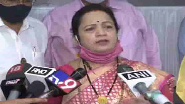 हत्तीच्या पिल्लाला चंपा आणि माकडाला चिवा नाव ठेवू, महापौर किशोरी पेडणेकरांचा चित्रा वाघांवर पलटवार