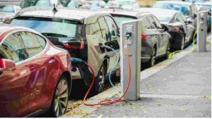 विद्युत शक्तीवर अर्थव्यवस्थेची भरारी ! वीज वापराची गती काय सांगते? इलेक्ट्रिक वाहनांची देशभरात लवकरच दावेदारी!