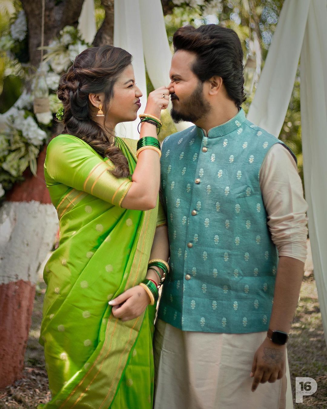 Rohit Raut & Juilee Joglek engagementar