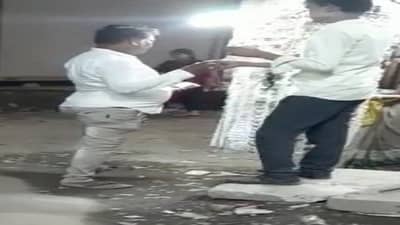 Kalyan Crime : कल्याण आठवडा बाजारात फेरीवाल्यांकडून हफ्ता वसुली, माजी नगरसेवकावर आरोप