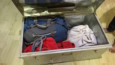 Wardha : कदम डॉक्टरच्या घरातील त्या खोलीत आढळला कुबेराचा खजिना, तब्बल 97 लाख 42 हजार हस्तगत