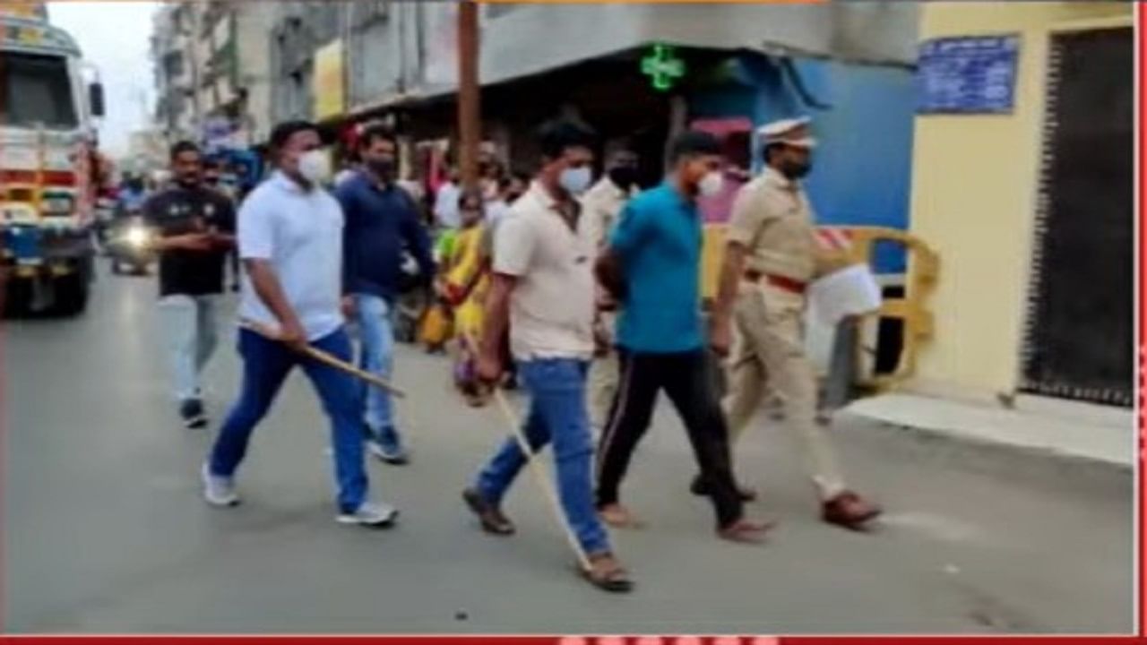 Nalasopara Crime : नालासोपाऱ्यात कुख्यात गुंडाची भर रस्त्यावरून धिंड; तुळिंज पोलिसांची धाडसी कारवाई
