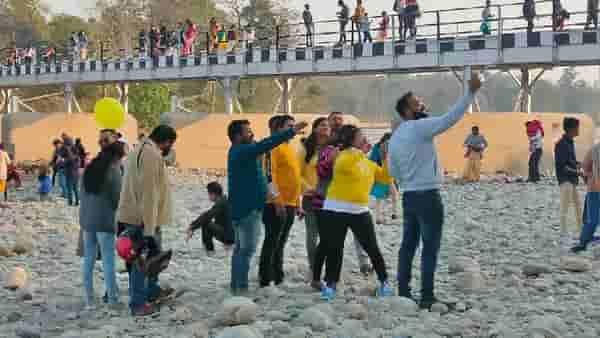 Budget 2022: कोरोनानं पर्यटन क्षेत्राला फटका, निर्मला सितारमण यांच्याकडून व्यावसायिकांच्या अपेक्षा काय ?