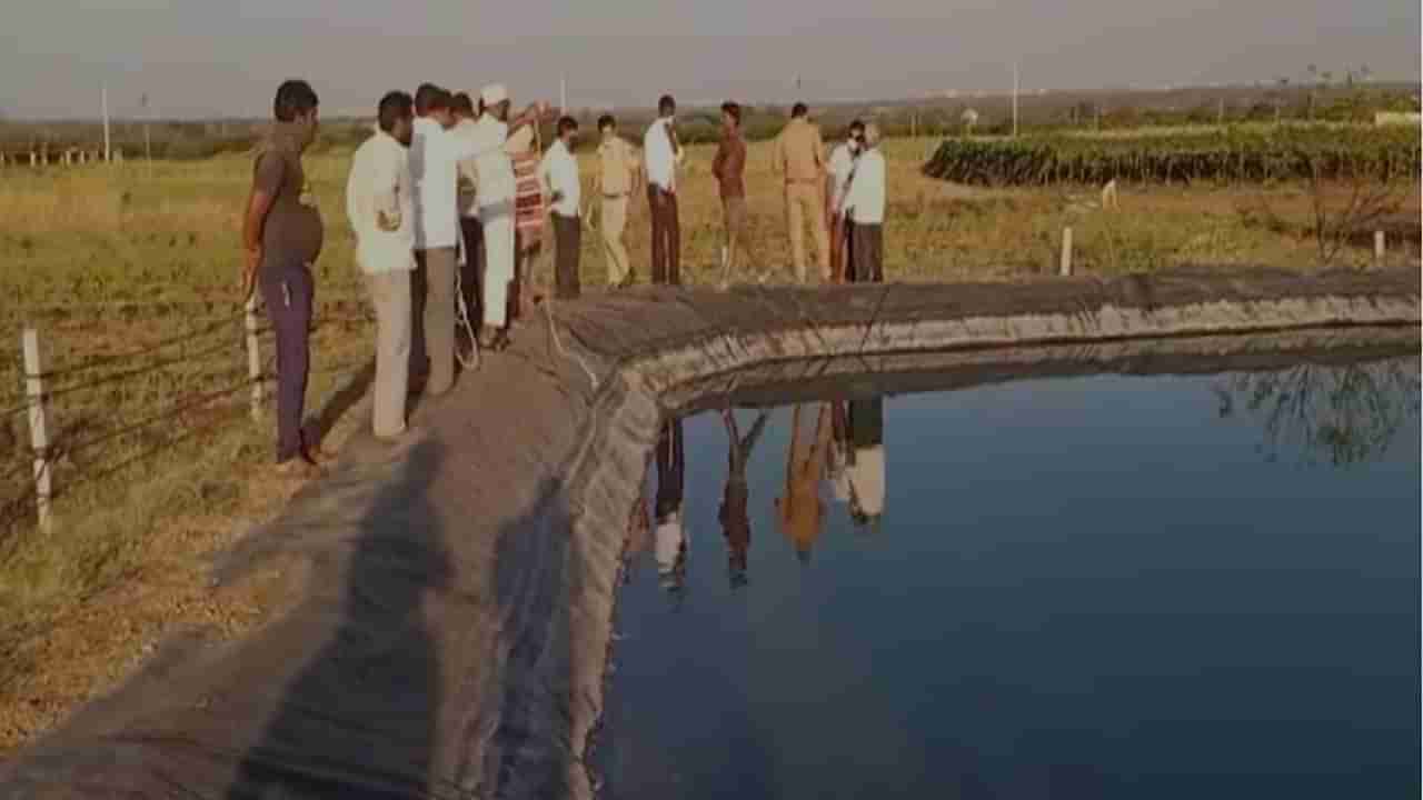 Solapur : सोलापूरमधील त्या मायलेकींची आत्महत्या हुंड्यासाठीच; पती आणि सासऱ्यासह तिघांना अटक, दहा जणांवर गुन्हा दाखल