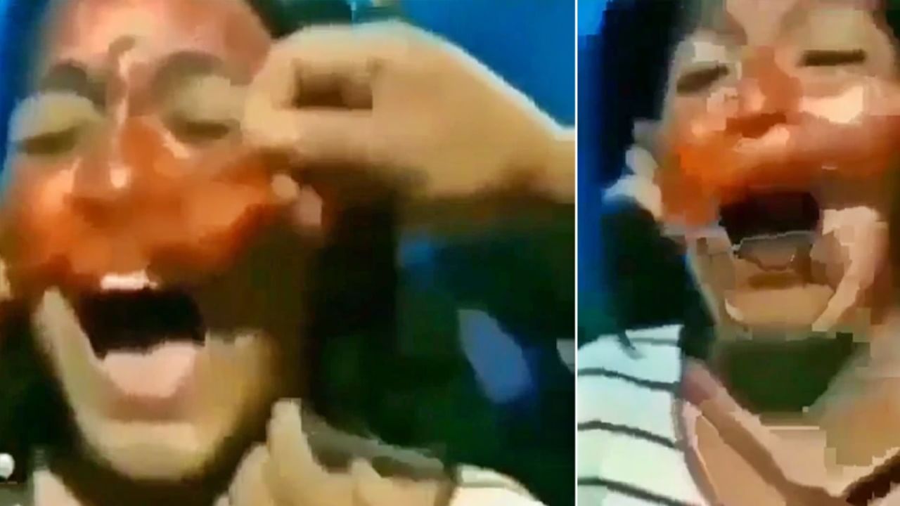 Video : निघता निघेना पील ऑफ मास्क; यूझर्स म्हणाले, पुन्हा अशी चूक करू नकोस..! Video : निघता निघेना पील ऑफ मास्क; यूझर्स म्हणाले, पुन्हा अशी चूक करू नकोस..!