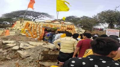 यळकोट यळकोट जय मल्हार.. सातारा गावातलं मंदिर ते कडेपठार, दुमदुमला जयघोष, औरंगाबादेत खंडोबा यात्रेचा उत्साह!