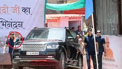 गाडीवर तिरंगा फडकावणं गुन्हा आहे? जाणून घ्या तिरंगा कुठं लावावा आणि तिरंग्याचा अपमान नेमका कशामुळे होतो?