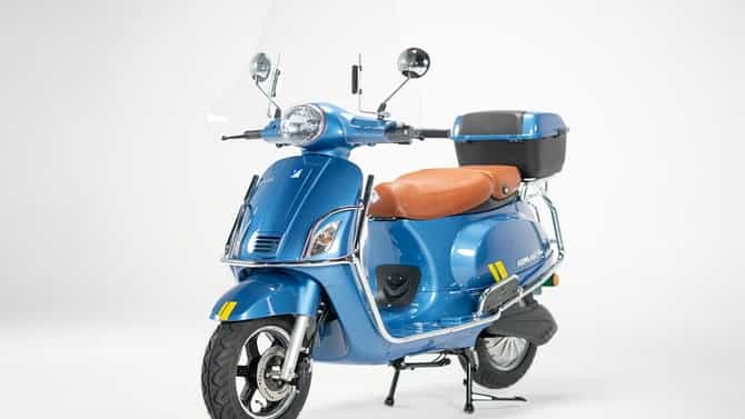 Komaki Venice Electric Scooter बाजारात दाखल, आजपासून डिलीव्हरी सुरु