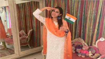 Republic Day special: प्रजासत्ताकदिनी तुम्हाला ट्रेंडी दिसायचंय? या बॉलिवूड अभिनेत्रींची स्टाईल कॉपी करा आणि दिसा क्लासी