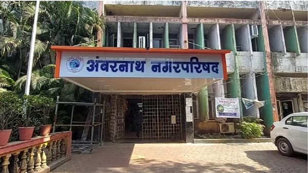 अंबरनाथच्या कचराकोंडीवरून शिवसेना-भाजप आक्रमक! कचरा न उचलल्यास रस्त्यावर उतरून आंदोलन करण्याचा इशारा