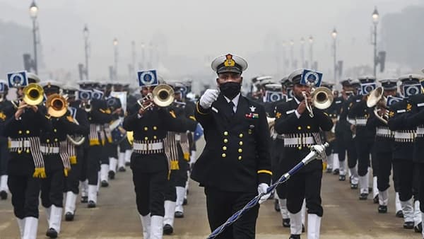 Republic Day 2022 : 25 चित्ररथ, सैन्यदलांचे 16 ताफे, 17 मिलटरी बँड, प्रजासत्ताक दिन सोहळ्याचं संचलन कसं असणार?