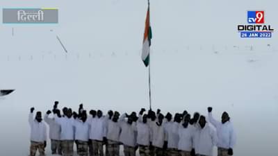 पंधरा हजार फुटावरून मोठ्या थंडीत लडाख बॉर्डरवर दिन साजरा