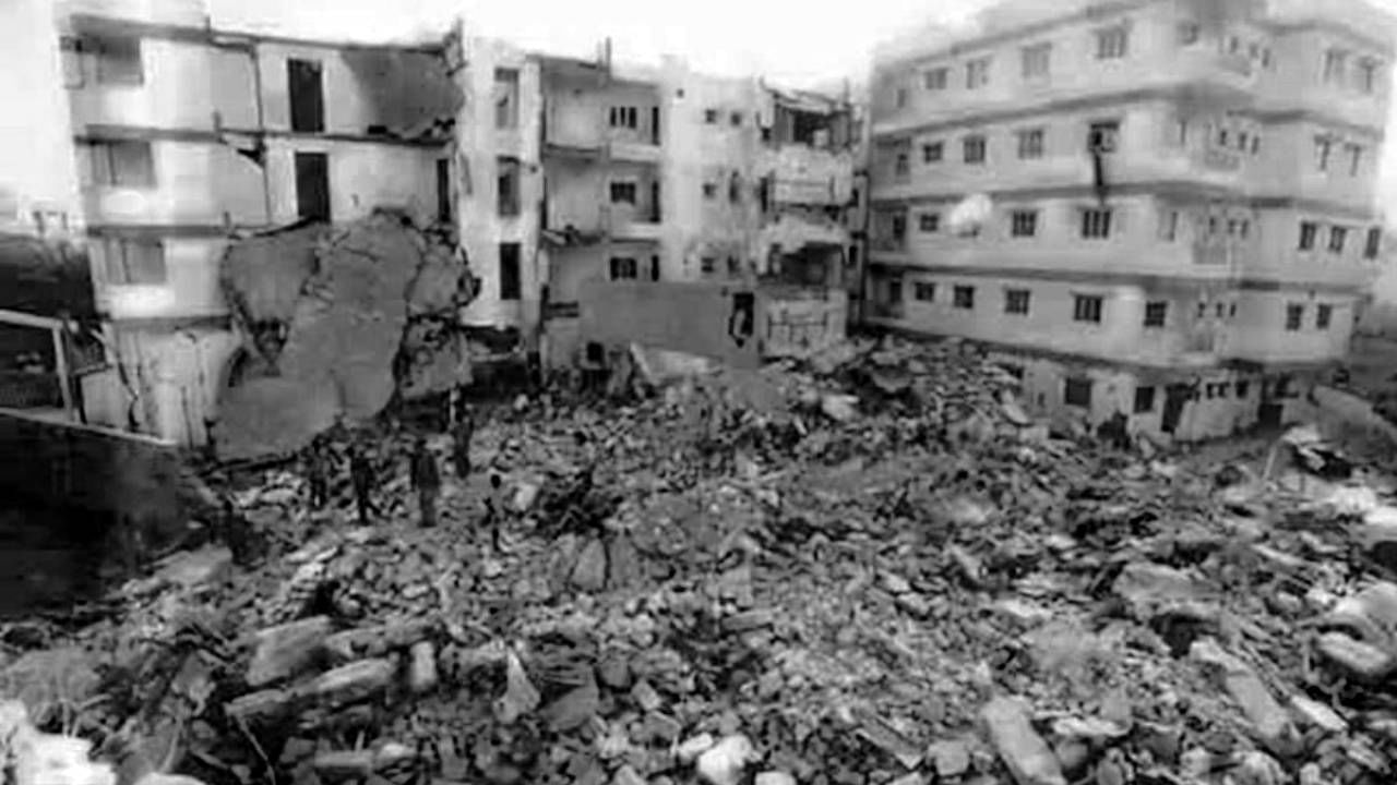 21 वर्षांपूर्वी आजच्याच दिवशी गुजरातमध्ये भूकंप झाला होता, ज्यात हजारो ठार झाले! 26 जानेवारीच्या नोंदी