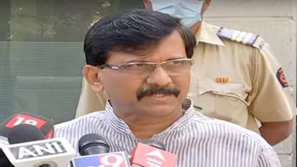 VIDEO: अडीच महिन्यानंतर मुख्यमंत्री प्रकटले, राऊत म्हणतात; टीका करणारे नामर्द!