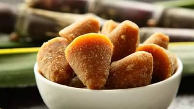 Astro Remedies of Jaggery | नोकरी हवीय ? घरात सतत वाद होत आहेत मग पुराणात सांगितलेले गुळाचे हे 5 उपाय नक्की वापरुन पाहा