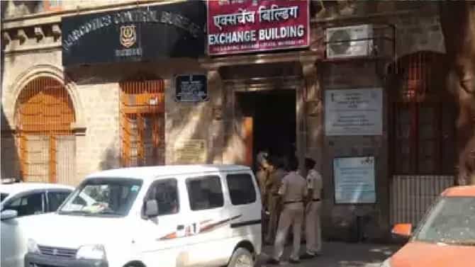 सुशांत सिंह राजपूतच्या ड्रग तस्कर शेजाऱ्याला एनसीबीकडून अटक, तब्बल 8 महिन्यांनंतर एसीबीच्या जाळ्यात