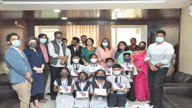 Mumbai : शैक्षणिक दर्जा उंचावण्यासाठी तंत्रज्ञानाच्या मदतीने ॲमेझॉनची सहकार्याची तयारी, वर्षा गायकवाड यांची माहिती