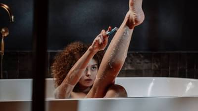 बॉडी शेव्हिंग केल्यावर त्वचा कोरडी होते? नितळ त्वचेसाठी हे उपाय ठरतील फायदेशीर...