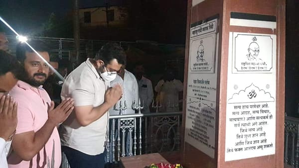 नथुराम गोडसेची भूमिका साकारणाऱ्या खासदार अमोल कोल्हेंचा आळंदीत आत्मक्लेश!