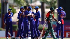 ICC Under-19 World Cup: क्वार्टर फायनलमध्ये भारताच्या भेदक गोलंदाजीसमोर बांगलादेशी वाघांचं झालं मांजर