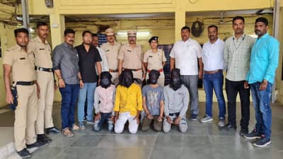 चाकू दाखवूनही हिंमतबाज महिलेची चोराशी झुंज, अख्खी टोळी गजाआड; धावत्या एक्सप्रेसमध्ये थरार!