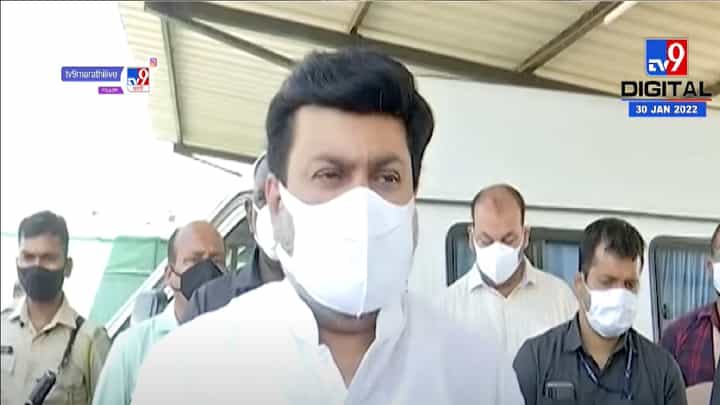 संरक्षणाच्या दृष्टीने रत्नागिरी विमानतळाला महत्वः उदय सामंत संरक्षणाच्या दृष्टीने रत्नागिरी विमानतळाला महत्वः उदय सामंत