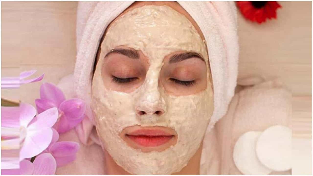 चेहऱ्यावरील ग्लो हरवलाय? चंदनापासून तयार फेसपॅक ठरेल परिणामकारक, काळे डागही जातील