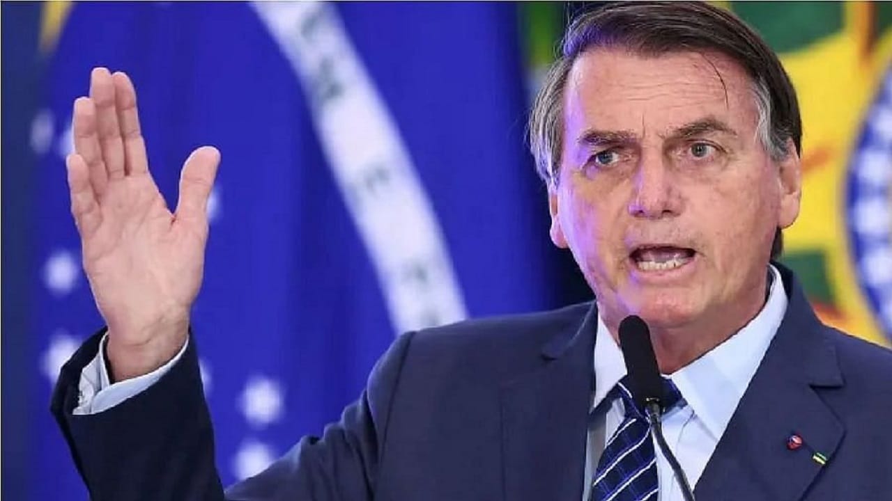 ब्राजीलचे राष्ट्रपती जेयर बोल्सोनारो यांची युट्युबवरती 36 लाख सब्सक्राइबर आहेत त्यामुळे ते 2 नंबरच्या क्रमांकावर आहे.