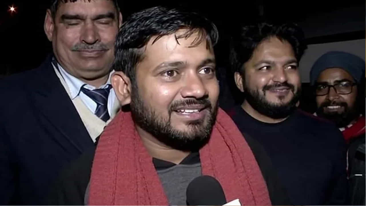 UP Election: काँग्रेसच्या कार्यालयात घुसून कन्हैय्या कुमारांवर शाईफेक; नंतर बदड बदड बदडले