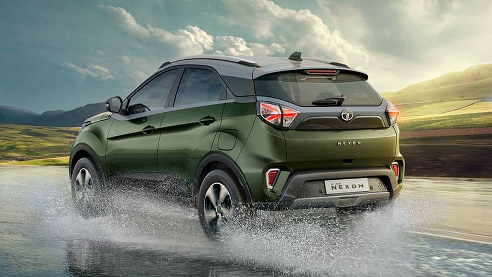 लोकप्रिय Tata Nexon आता CNG सह येणार, Maruti Brezza चं सीएनजी व्हेरिएंटदेखील सज्ज